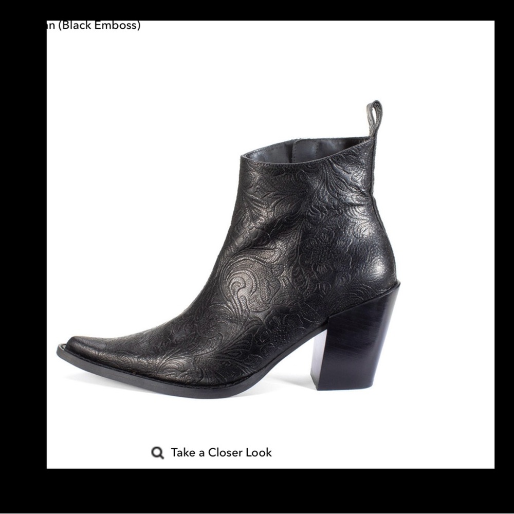 Joan western punk john Fluevog tooled embossed black leather boot 9.5 SIGNED